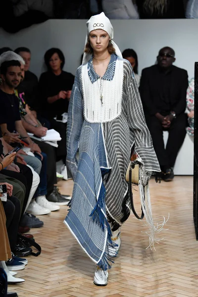 Look 2